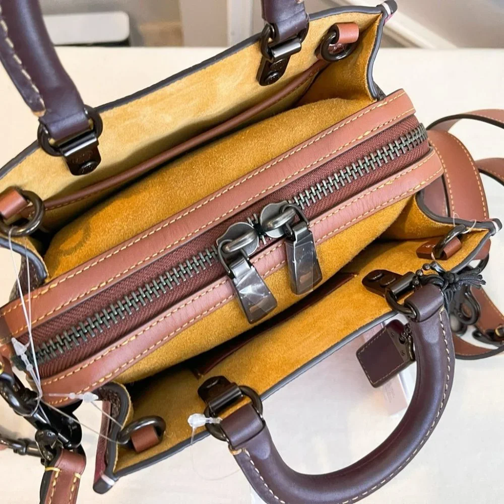 🔥NeW! Coach Rogue 20 - Picture 10 of 15